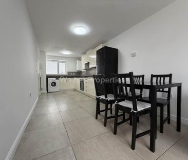 4 bedroom house to rent - Photo 3
