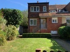 3 bedroom semi-detached house to rent - Photo 2