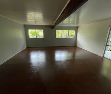 Stanmore Bay - 4 Bedrooms - Photo 5