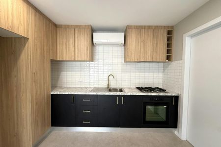 BRAND NEW ULTRA MODERN GRANNY FLAT - Photo 5