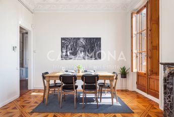Beautiful and Modern 2 Bedroom Apartment in the Heart of Barcelona