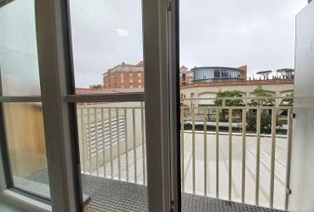 Furnished, equipped and expenses included