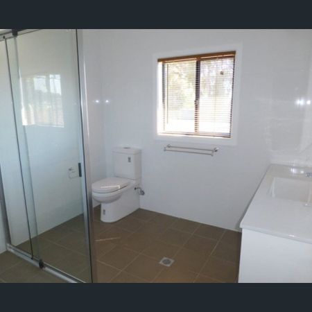 Ray White Real Estate Parkes - Photo 3