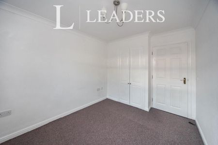 2 bedroom flat to rent - Photo 3