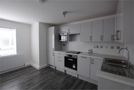 Woodlands Court, Wood Vale, Forest Hill, London - Photo 3