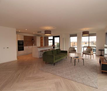 2 bedroom penthouse to rent - Photo 1