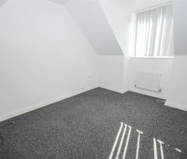 4 bedroom detached house to rent - Photo 5