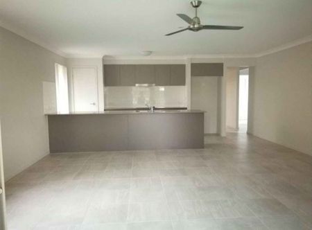 CABOOLTURE - FAMILY & LOCATION - Photo 5