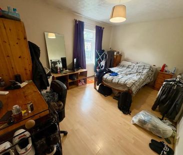 3 bedroom detached house to rent - Photo 2