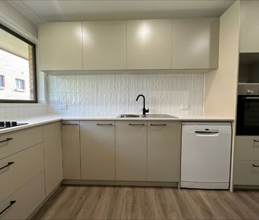 Spacious apartment close to the Broadwater - Photo 6