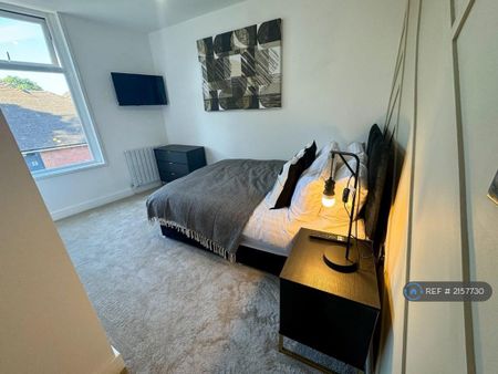 1 bedroom in a house share to rent - Photo 4