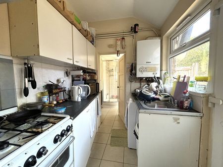 3 bedroom house to rent - Photo 3