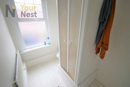 1 bedroom in a house share to rent - Photo 4