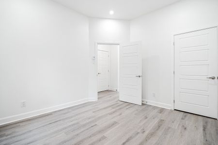 Rue St-Antoine O., H4C 1A5, Montréal - Photo 5