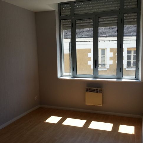 Location Appartement Studio 36 m² Châtillon-sur-Indre - Photo 1