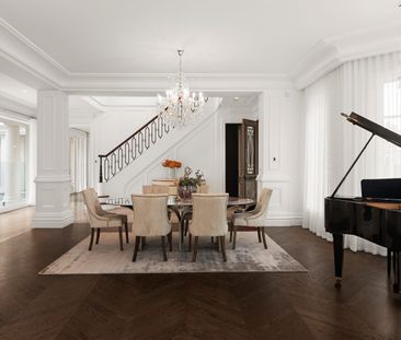 A Landmark Residence of Architectural Distinction - Photo 4