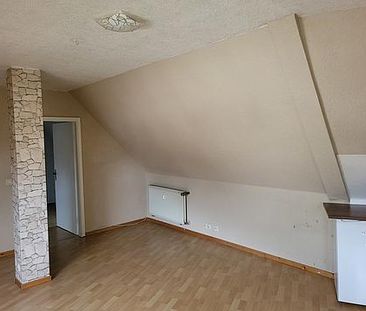 Gemütliche 2-Zimmerwohnung im Dachgeschoss in zentraler Lage in Wel... - Foto 5