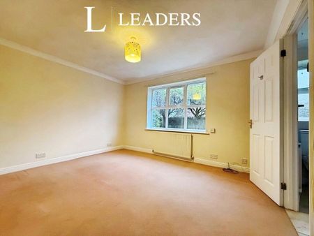 3 bedroom bungalow to rent - Photo 4