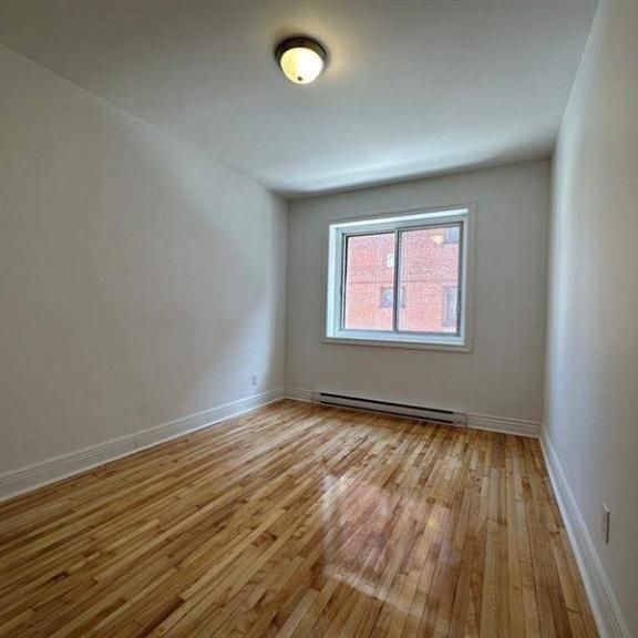 2 CH - 1 SDB - Montréal - $1,400 /mo - Photo 1