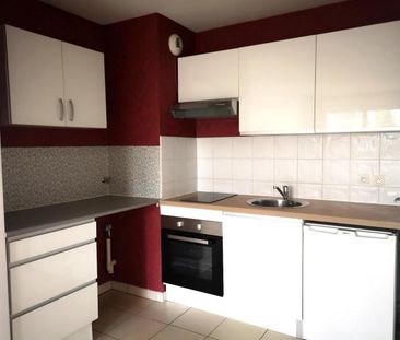 Location Appartement 2 pièces 47m² THONON LES BAINS 74200 - Photo 2