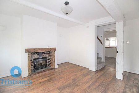 3 bed Mid Terraced House for Rent - Photo 3