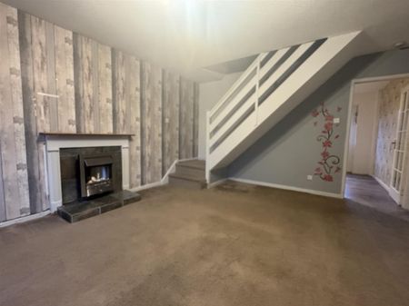 Wain Close, Eastfield, Scarborough - Photo 2