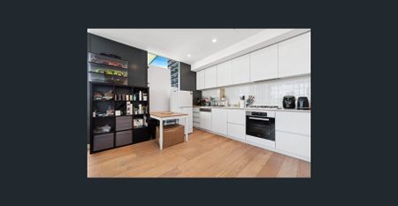 Amazing 2 bedrooms apartment in the Heart of Adelaide CBD (Unfurnished) - Photo 2