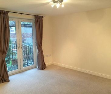 2 bedroom flat to rent - Photo 6
