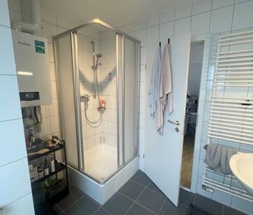 Schöne und helle Dachgeschosswohnung Nähe Botanischer Garten - Photo 5