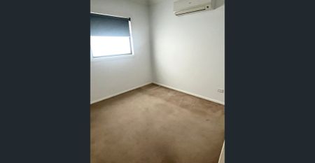 Cute and Cosy Townhouse - Photo 2