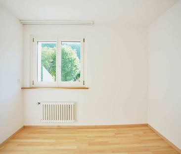 Helle und grosszügige 3.5-Zi. Wohnung im 1. OG - Photo 5