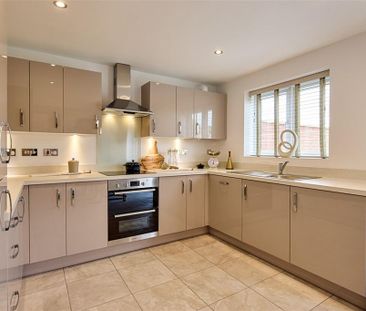 3 bedroom semi-detached house to rent - Photo 6