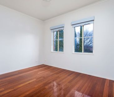 Family Friendly Home - Photo 3