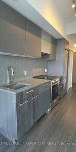 Dundas St E/ Jarvis St. Beautiful 1Bdrm Laminated Floor Thru Out - Photo 3