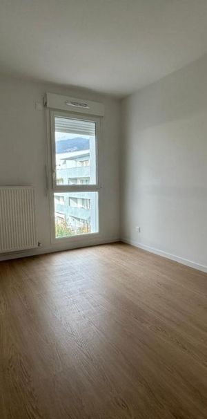 Location Appartement 3 pièces 64m² CHALLES LES EAUX 73190 - Photo 1