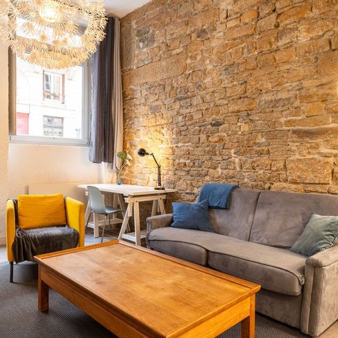 Rue de Castries - Photo 1