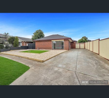 4 Duclair Avenue, Werribee, Vic 3030 - Photo 1