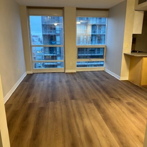 For Lease - 763 Bay Street Unit# 3012, Toronto, Ontario - Photo 1