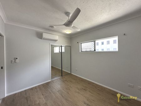 4 Bedroom Luxury In The Heart Of the City!! - Photo 5