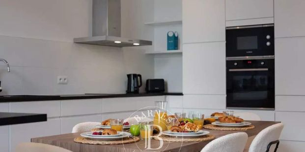 Appartement te huur in Elsene voor € 3.100 met 2 slaapkamers - Foto 1