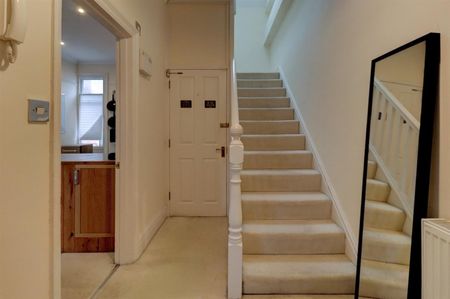 2 BED Apartment To rent - Photo 3