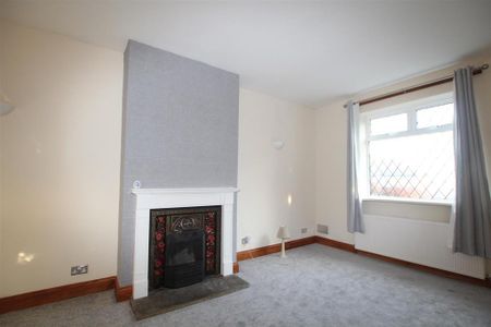 3 bedroom semi-detached house to rent - Photo 3