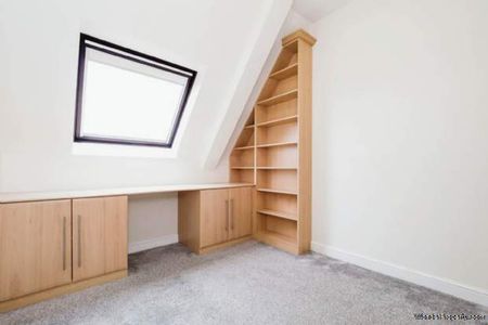 4 bedroom property to rent in Buckhurst Hill - Photo 3