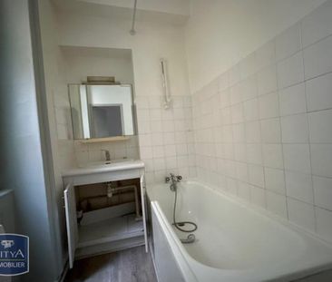 Location Appartement 2 pièces 59m² VILLEFRANCHE SUR SAONE 69400 - Photo 2