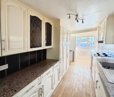 1 bedroom semi-detached house to rent - Photo 2