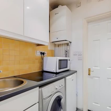 2 Bed / 1 Bath - Photo 1