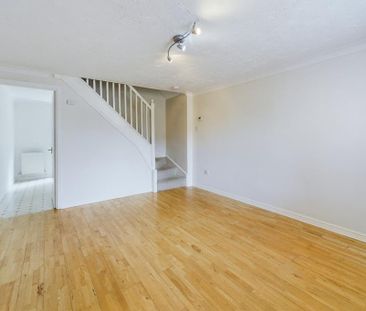 2 bedroom terraced house to rent - Photo 2