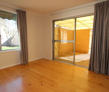 Classic Evatt Family Home - Photo 5