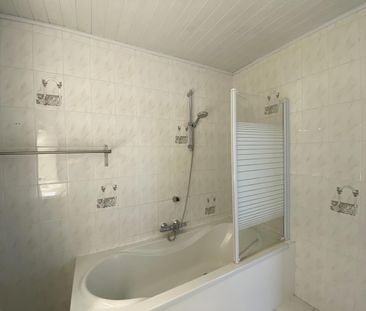 Gezellig en rustig gelegen tweeslaapkamer appartement. - Photo 6