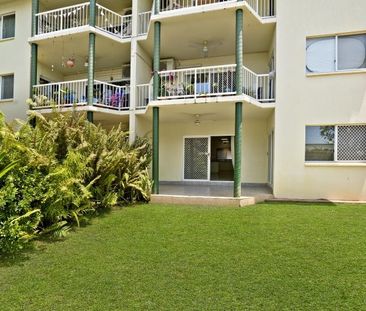 GROUND FLOOR UNIT JUST MOMENTS FROM THE BEACH - Photo 6
